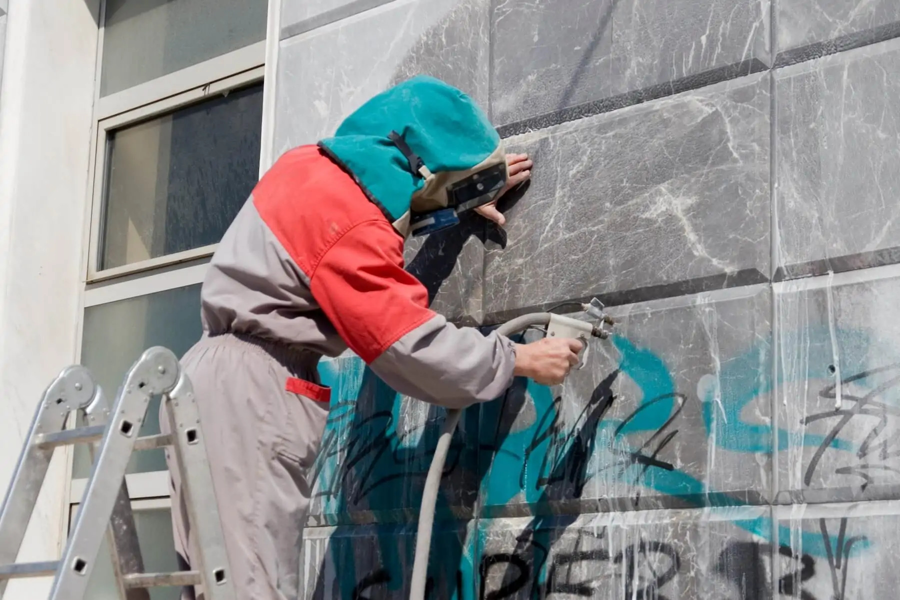 Graffiti cleaning